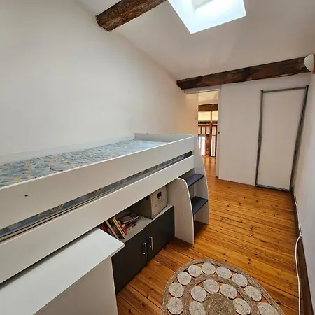 Duplex Au Quatre Historic Center Of